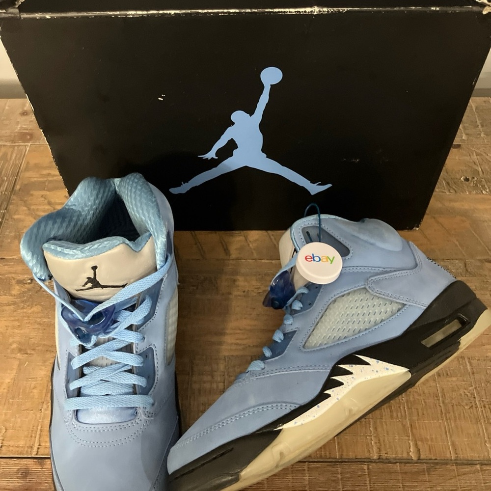 Jordan 5 UNC U.S Men’s Size 8 With Box